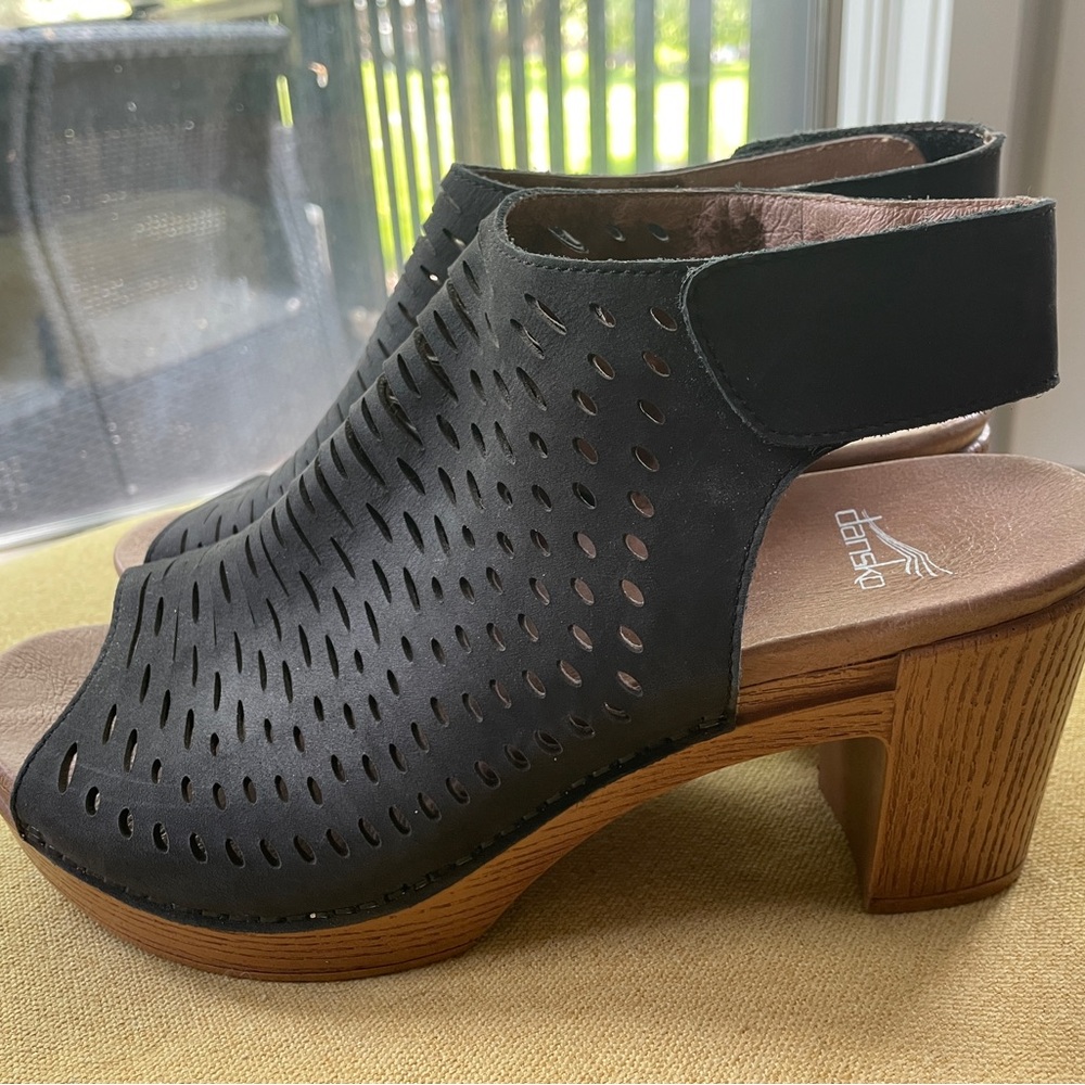 Dansko Danae Black Mules Comfortable Slip-On Clogs